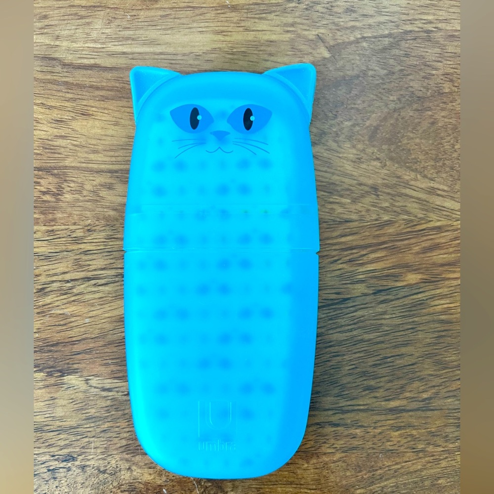 Umbra Cat Playing Card Deck in Blue Cat-Shaped Case